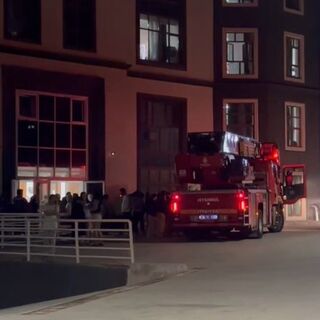 Tuzla'da kız öğrenci yurdunda yangın paniği