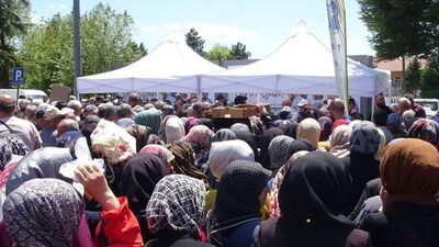 Tavşanlı'da "fide" izdihamı