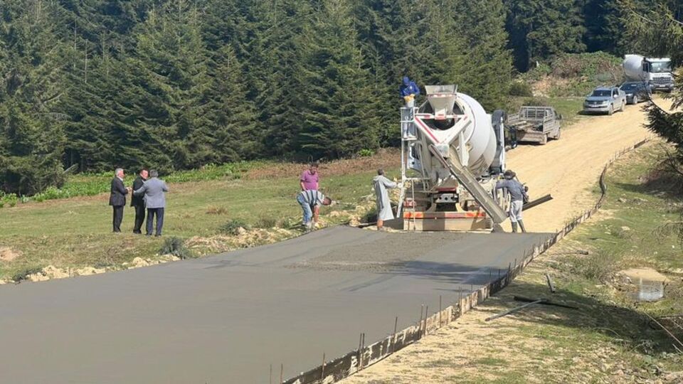Piraziz'de yaylaya beton yol