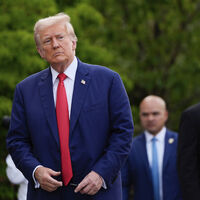 Trump'tan Samsung için vergi sinyali
