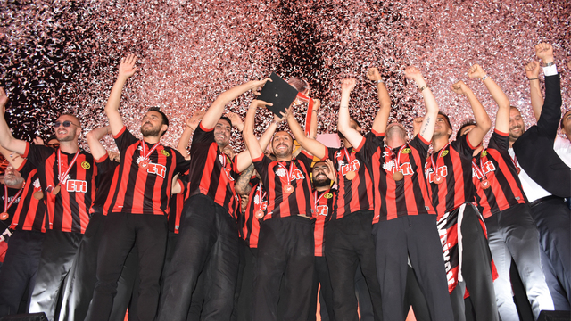 Eskişehirspor'un şampiyonluğu kutlandı