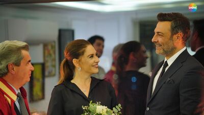 Cumanın efendisi 'Kızılcık Şerbeti'