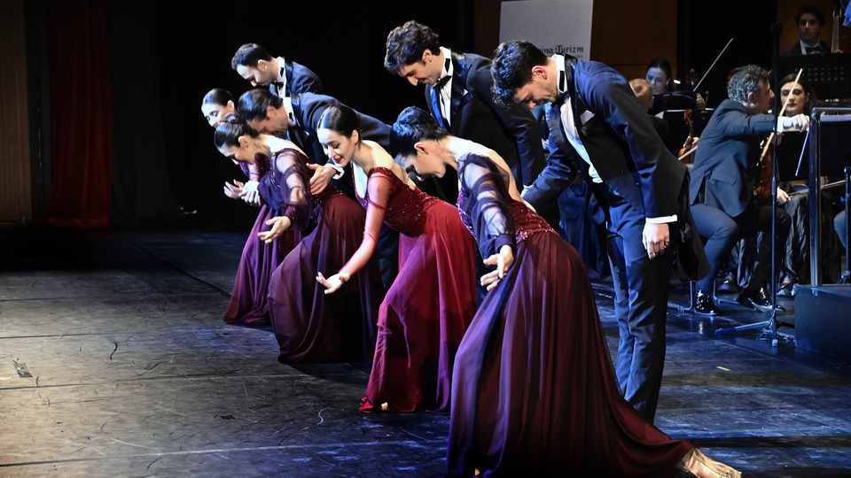 AKM'de ilk kez Bir Yaz Gecesi Rüyası...