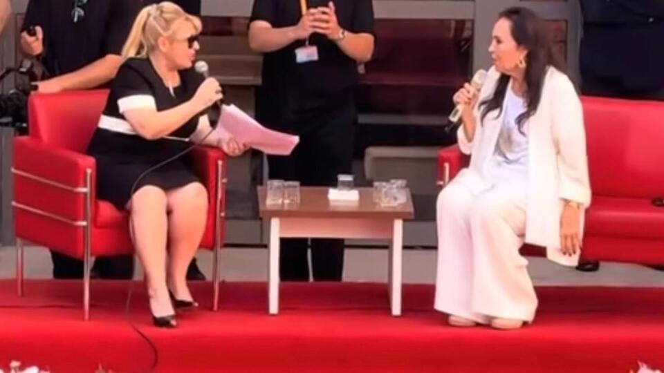 Kirpik sorusu alay konusu oldu