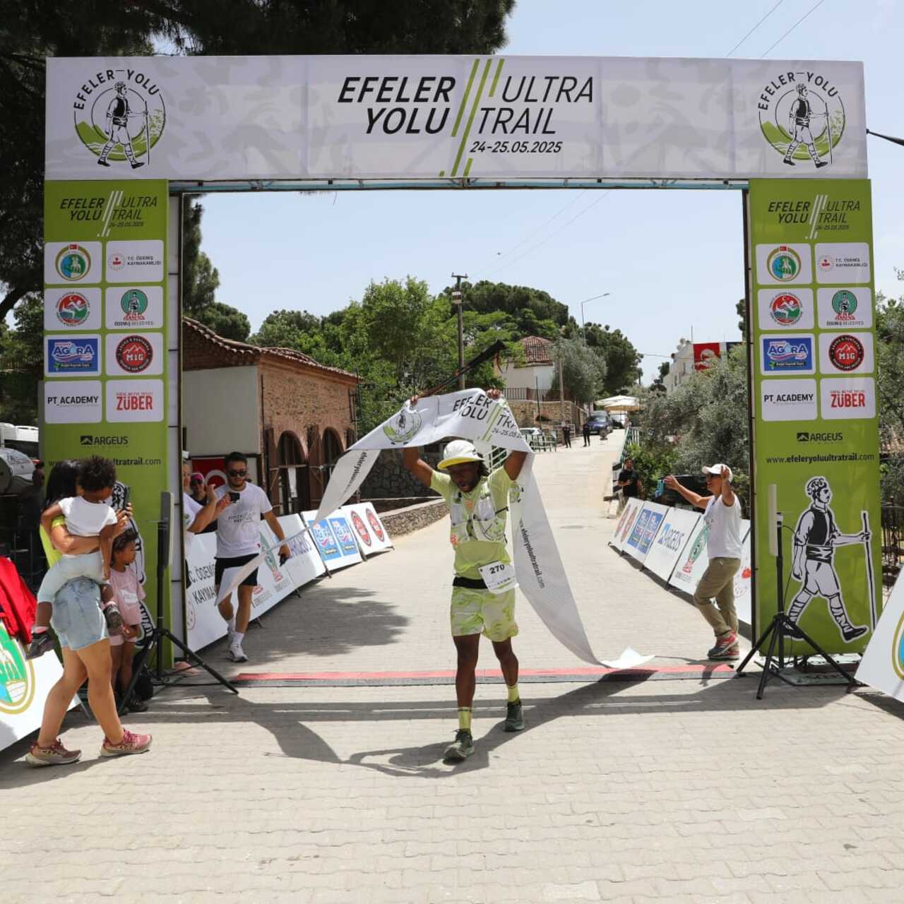 Efeler Yolu Ultra Trail’de ilk gün sona erdi