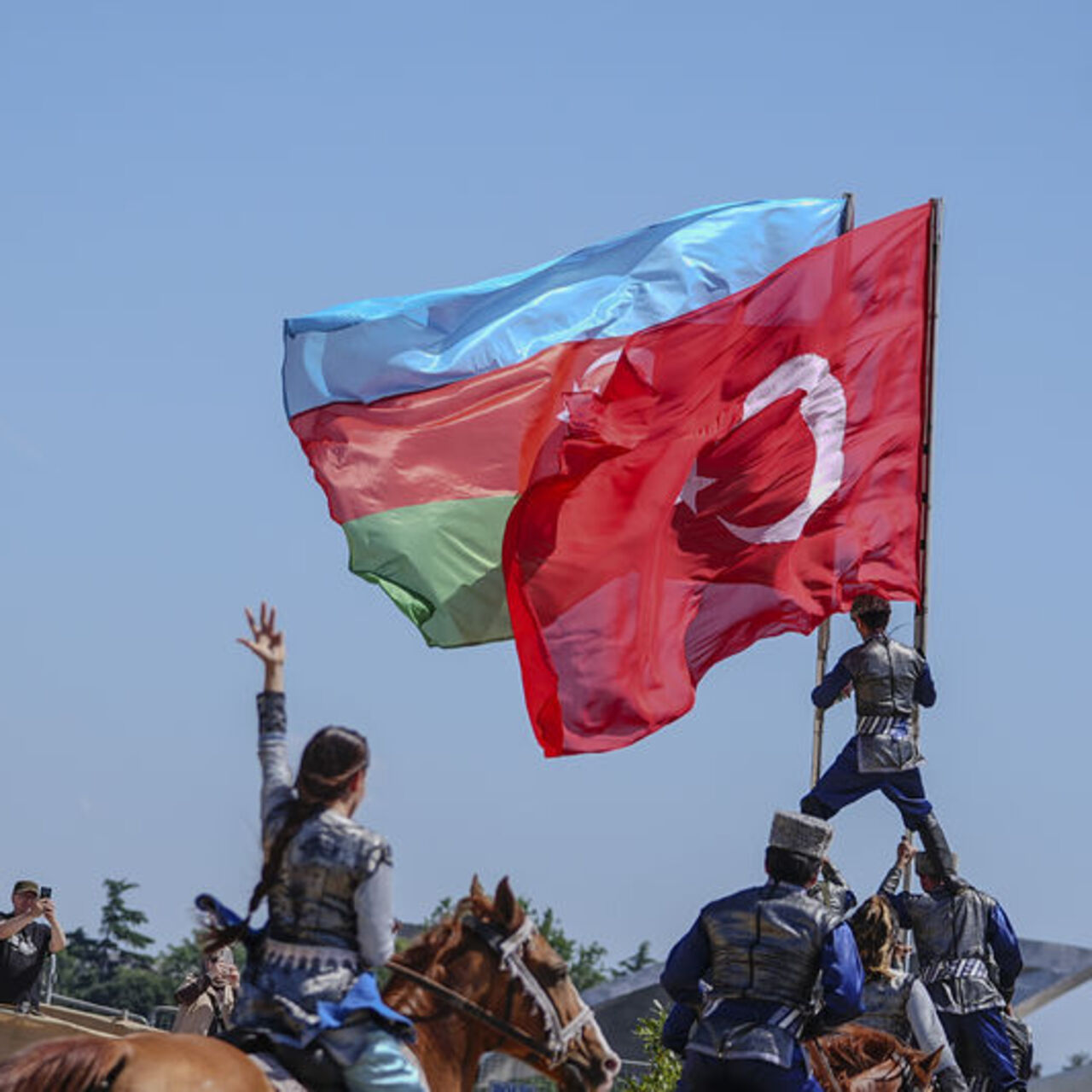 Karabağ atlarının eşsiz gösterisi
