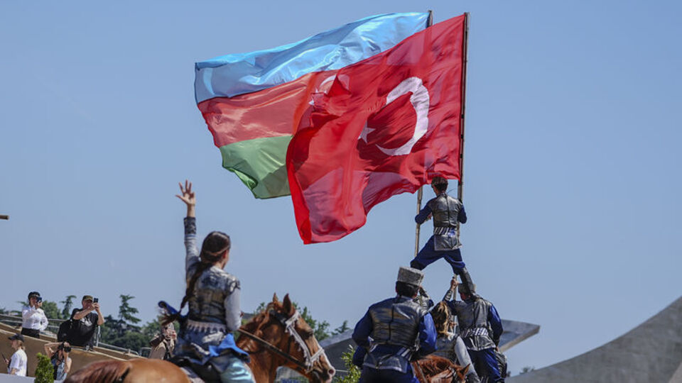 Karabağ atlarının eşsiz gösterisi