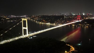 Türk Boğazlarında köprüler "sarı-kırmızı"