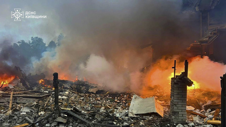 Rusya'dan Ukrayna'ya yoğun hava saldırısı!