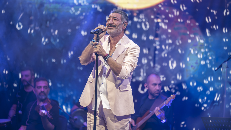 "Yaş; 53 hâlâ bekarım"