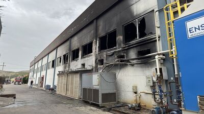 Balıkesir'deki fabrika yangını söndürüldü