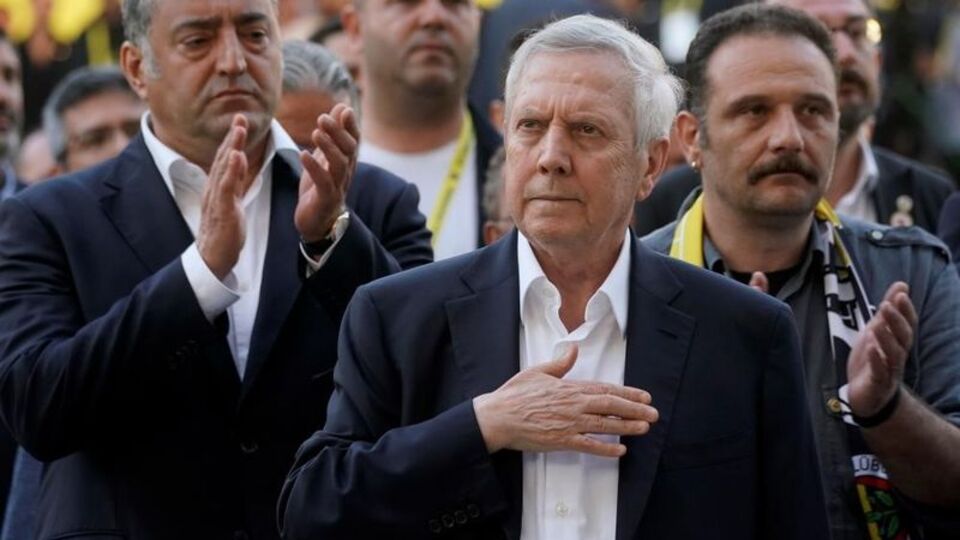 Aziz Yıldırım şampiyonluğu kutladı