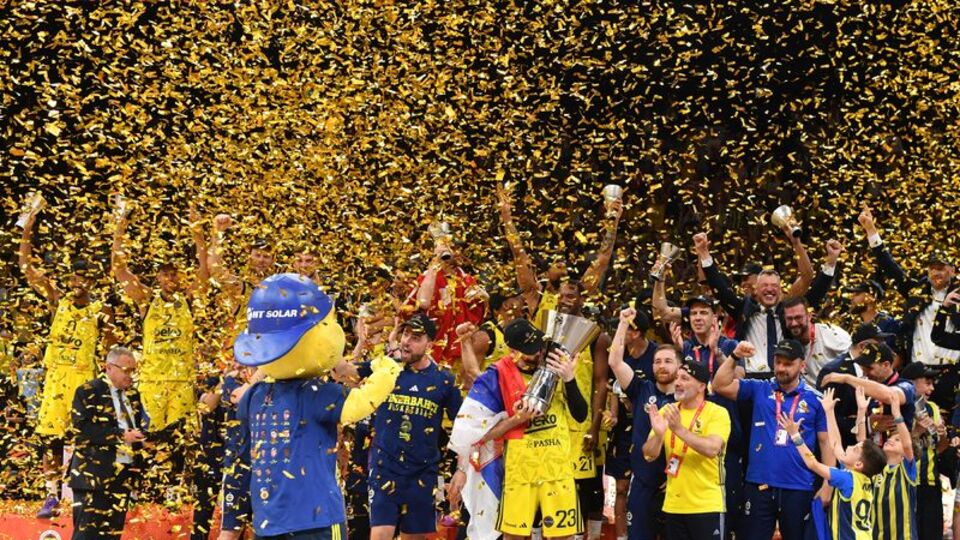 Fenerbahçe'den Galatasaray'a gönderme!