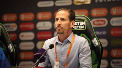 "Oyuncularımı tebrik ediyorum"