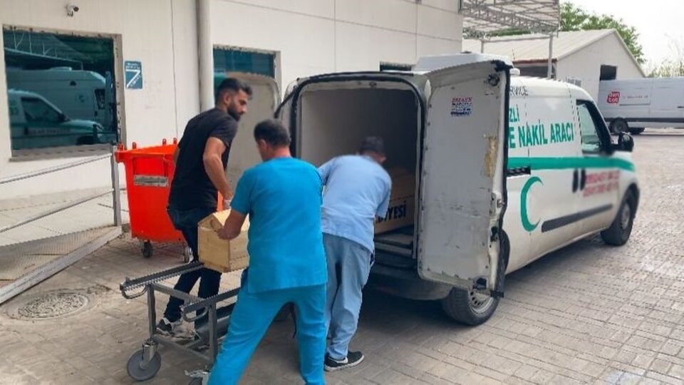 İki motosiklet kafa kafaya çarpıştı: 1 ölü, 1 yaralı