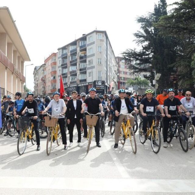 "Temiz gelecek" için pedal çevirdiler