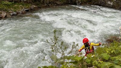 Trabzon'da dereye düşen çocuk kayboldu