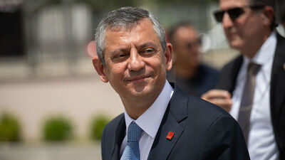 Özel'den anayasa sorusuna yanıt