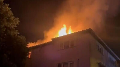 Anaokulunun çatısı alevlere teslim oldu