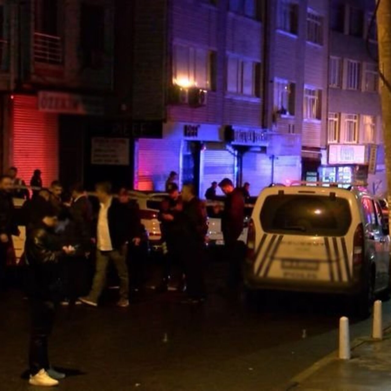 Eğlence mekanına el bombası atıldı: 7 yaralı