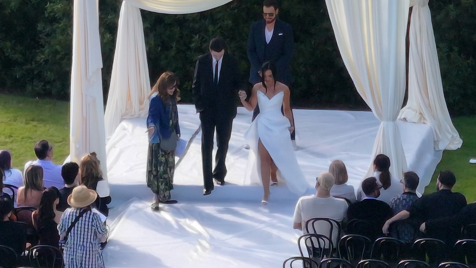 Düğün fotoğrafları yayımlandı