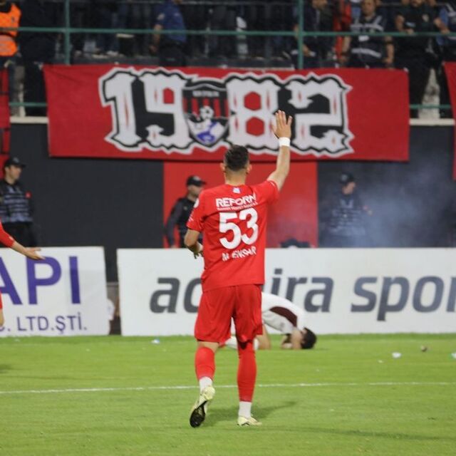 Vanspor'a 3 maç seyircisiz oynama cezası!