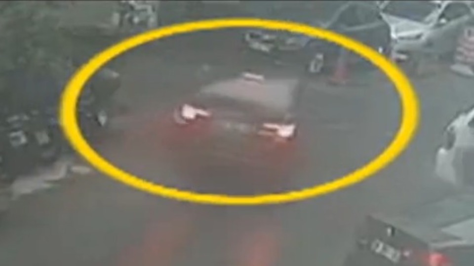 Pusu kurdular! İki şarjör boşalttılar!