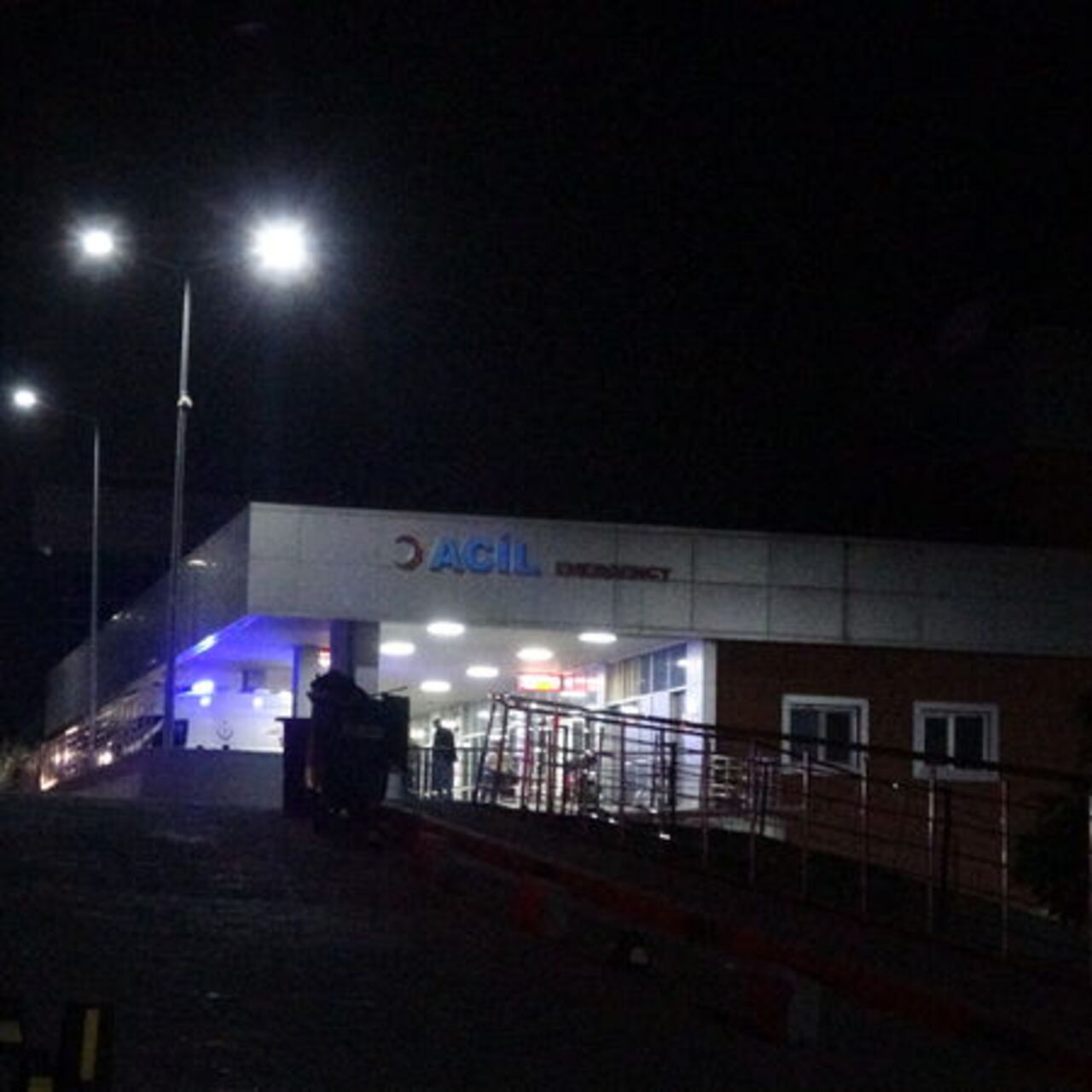 İzmir'de silahlı kavga: 4 yaralı, 1 gözaltı