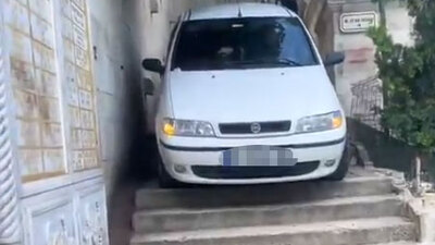 Navigasyon merdivenden indirdi!