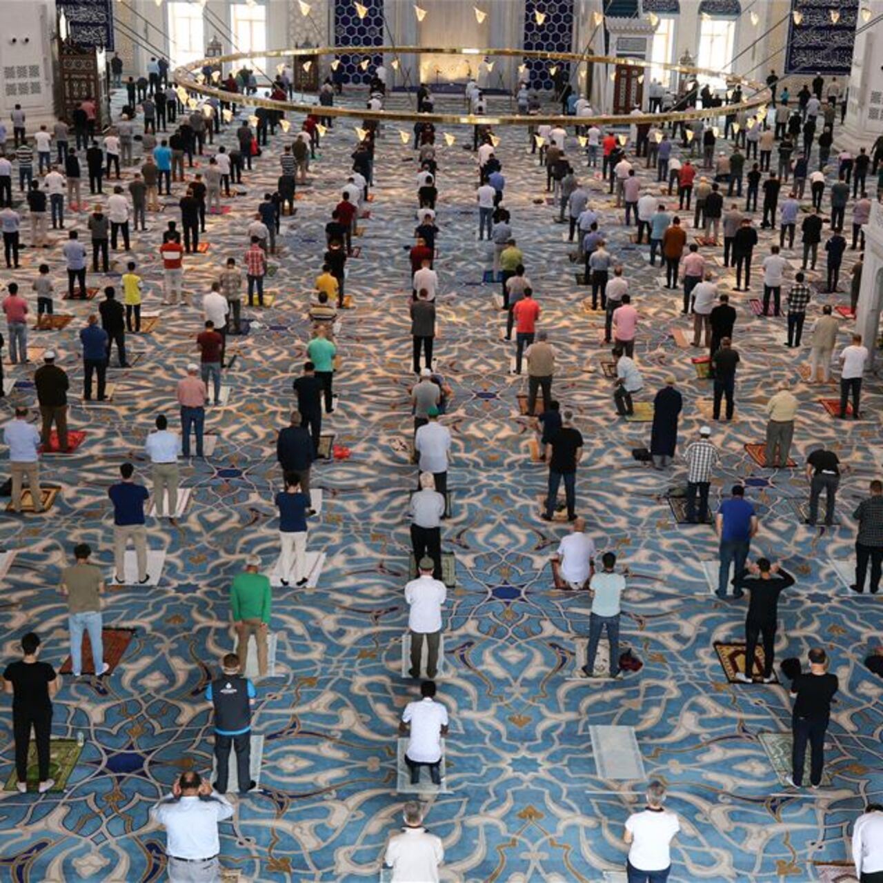 İstanbul'da bayram namazı kaçta?