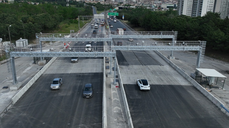 Avcılar Gişelerinde 'serbest geçiş'