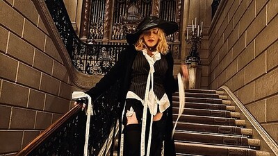 Gece yarısı müze açtırdı