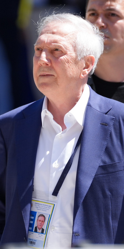 Aziz Yıldırım'dan adaylık açıklaması!