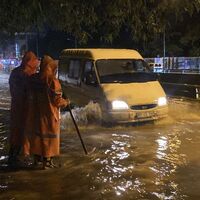 Sağanak hayatı olumsuz etkiledi