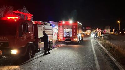 Ayvalık'ta zincirleme kaza: 5 yaralı