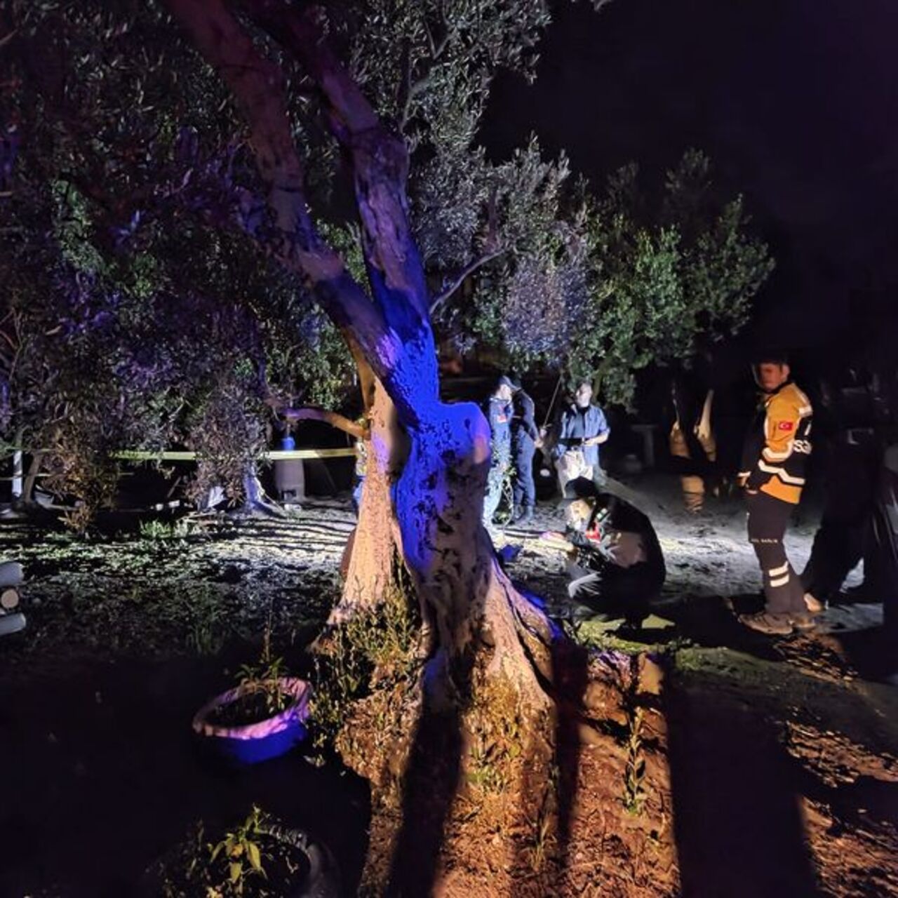Bağ evinde baltayla öldürülmüş halde bulundu