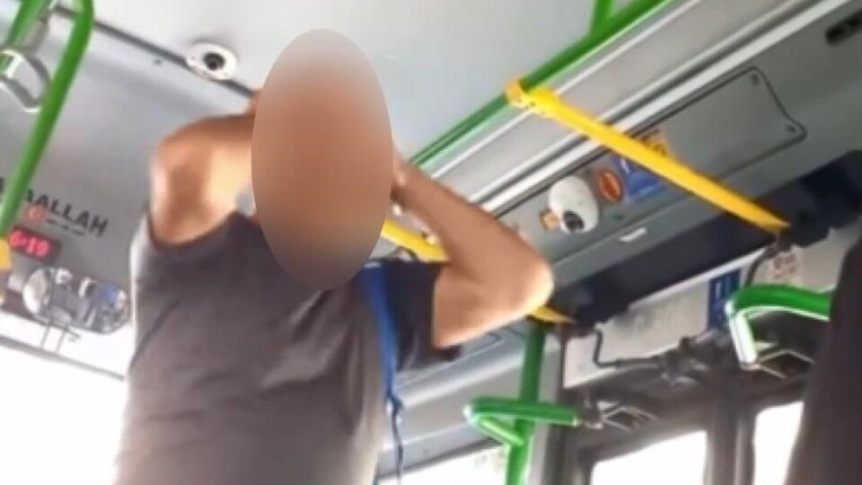 Şoför kapıları kapattı! Otobüste dehşete düşüren taciz iddiası!