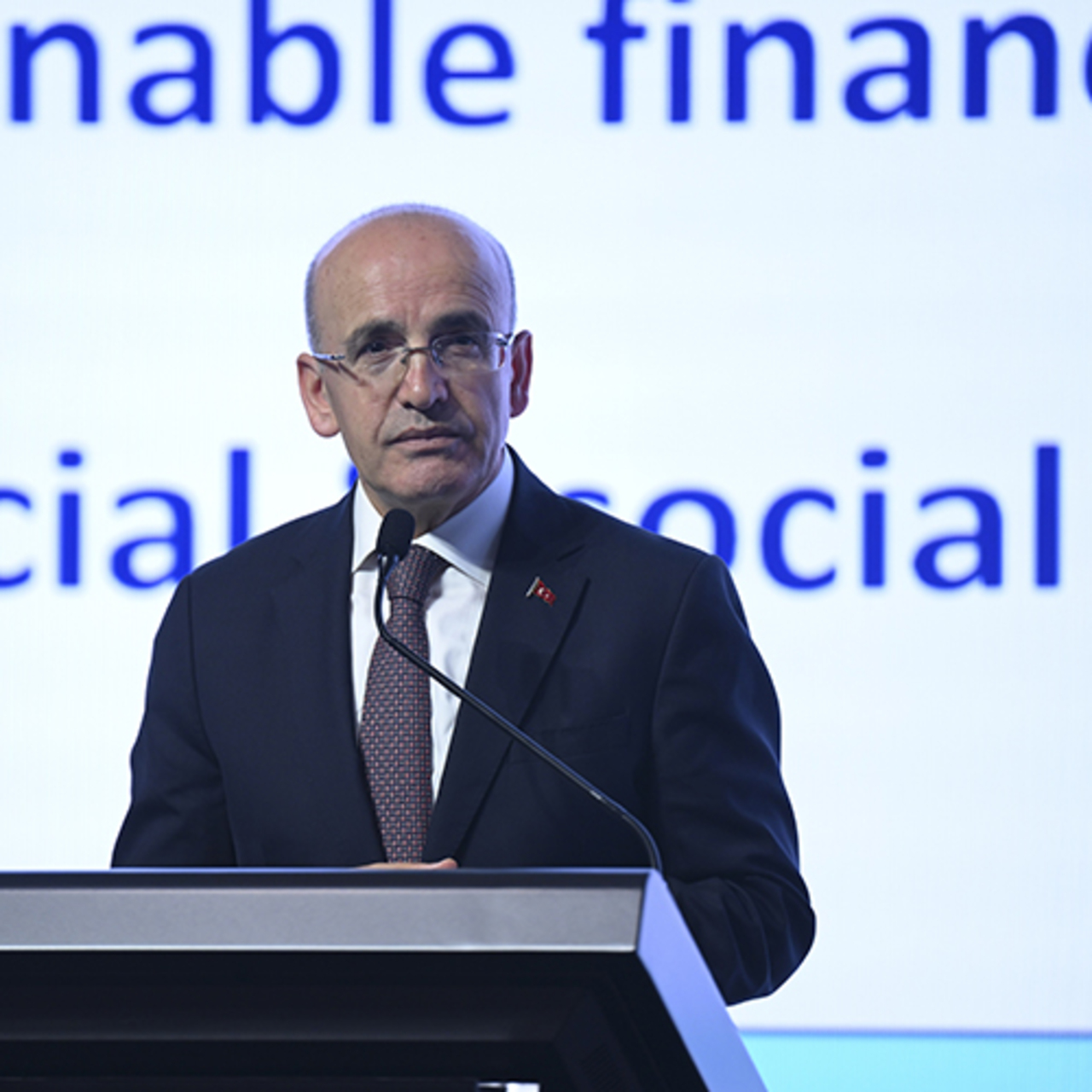 'İslami Finans Kanunu üzerinde çalışıyoruz'