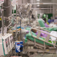 Akran zorbalığı bir oğlunu aldı, diğeri yoğun bakımda!