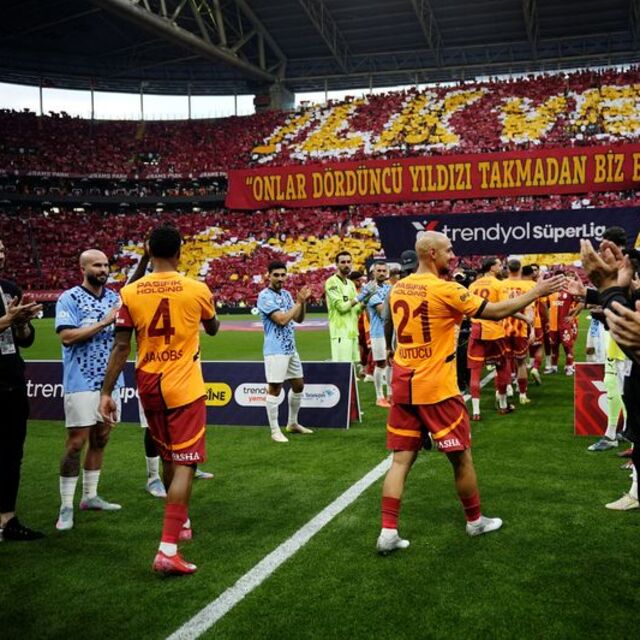 Başakşehir, G.Saray'ı alkışladı