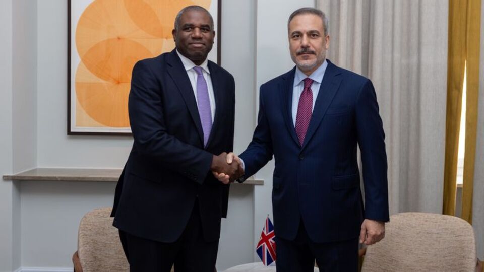 Bakan Fidan İngiliz mevkidaşı ile görüştü