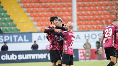 Alanyaspor üç puanı iki golle aldı!