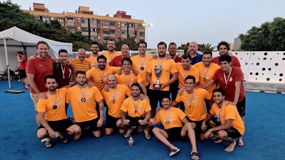 G.Saray Sutopu Takımı şampiyon oldu!