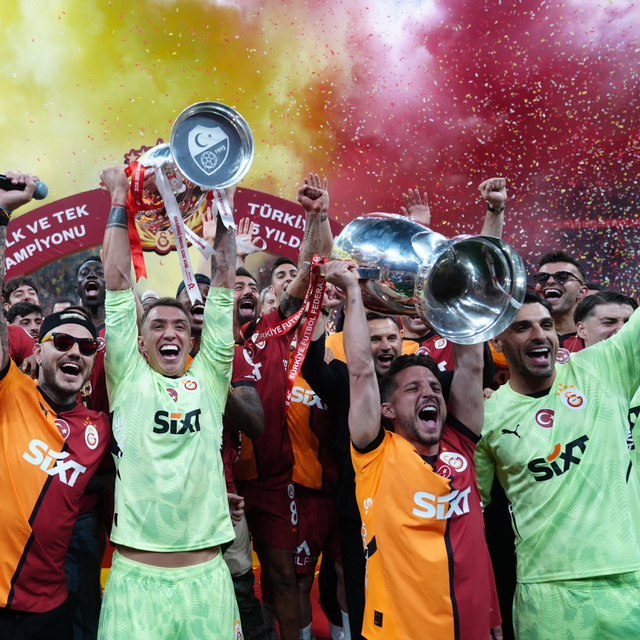 Galatasaray bu sezon çifte mutluluk yaşadı!