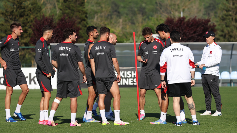 A Milliler, Riva'da bir araya geldi!