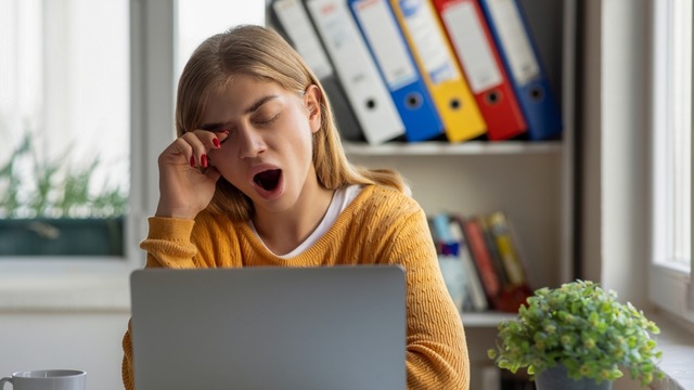 Yemekten sonra neden uyku bastırır?