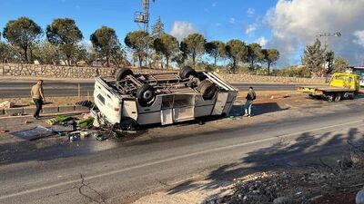 Minibüs takla attı! 25 yaralı var!