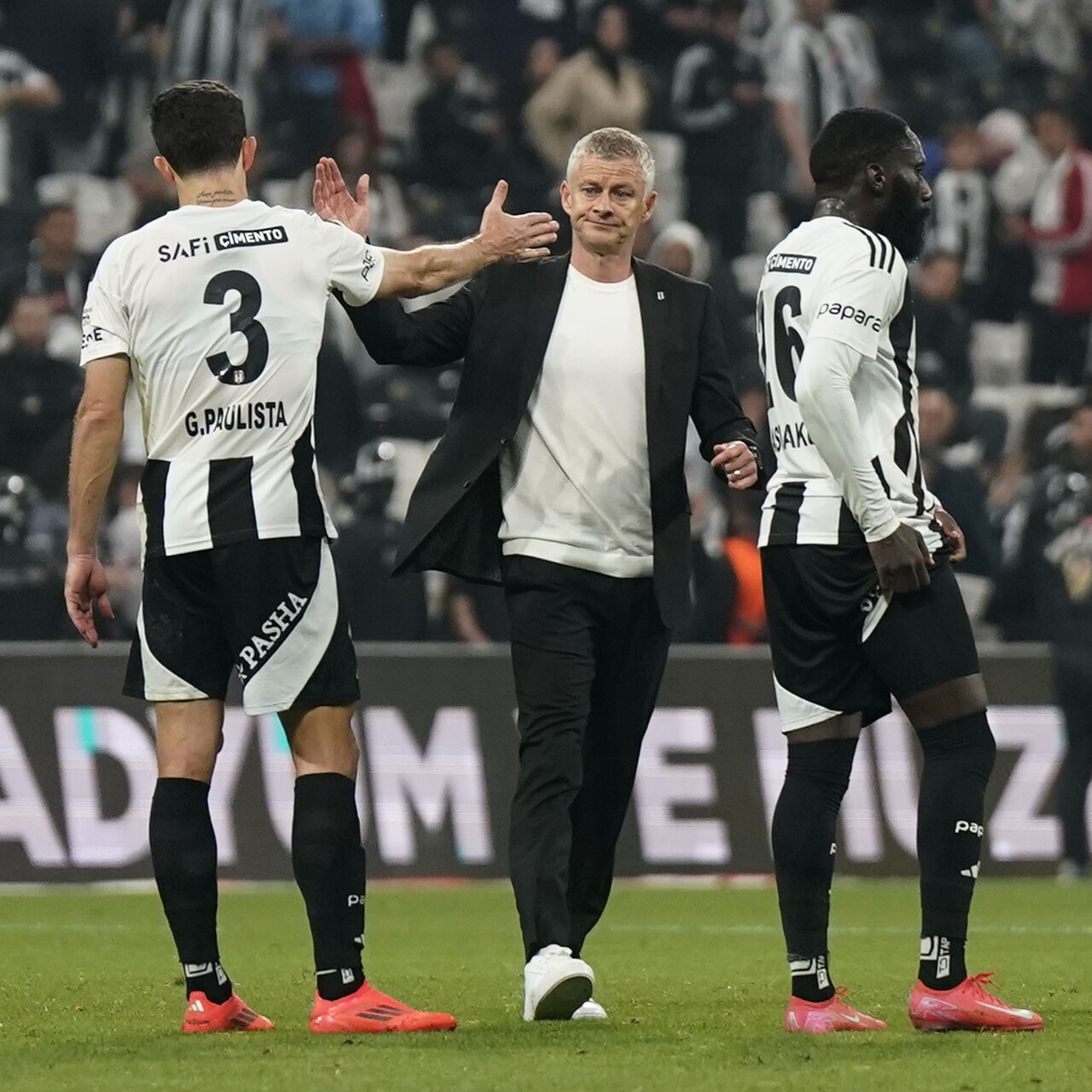 Beşiktaş üç kulvarda da istediğini bulamadı