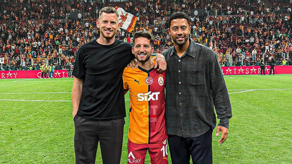 Dünyaca ünlü iki isim Mertens için Rams Park'taydı!