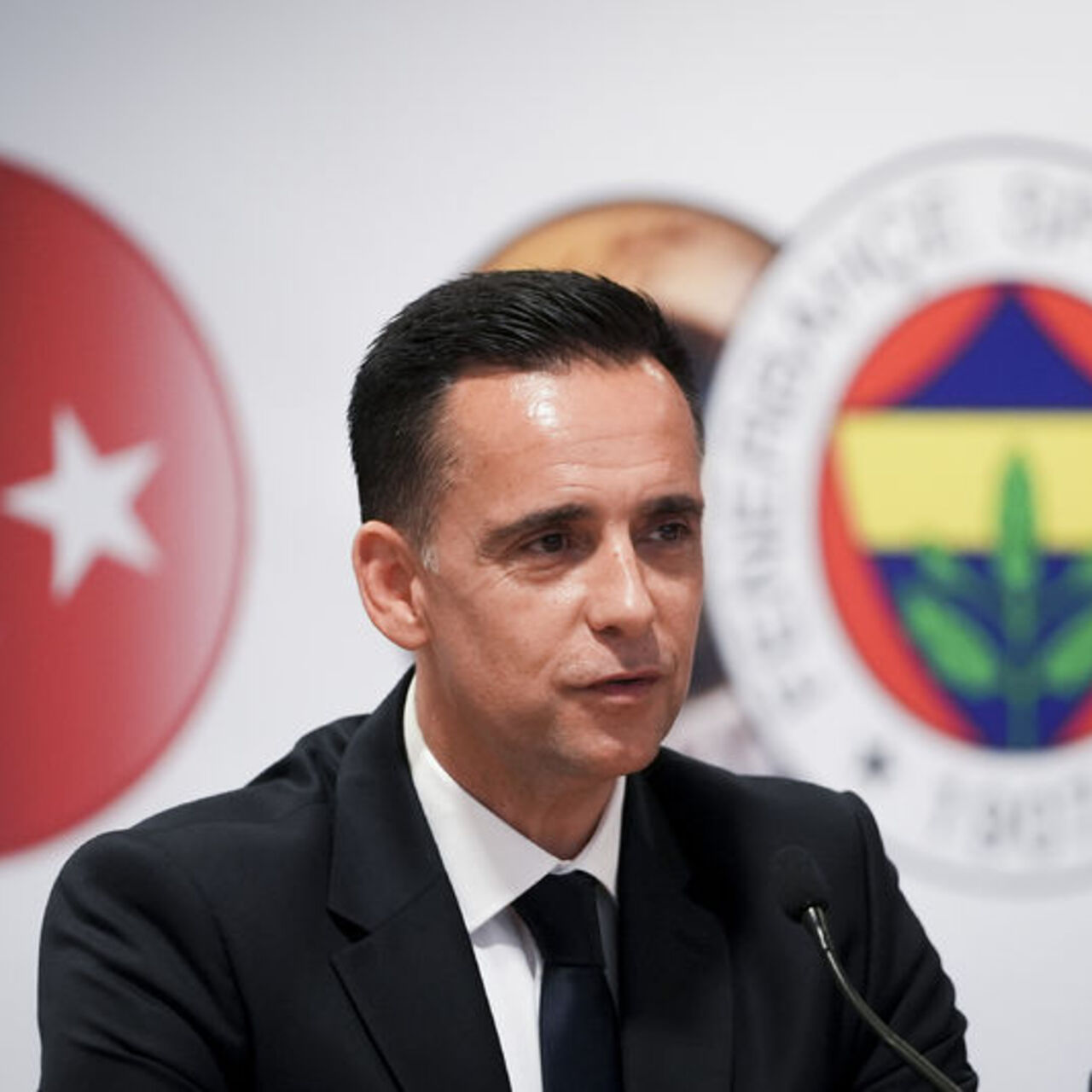 Fenerbahçe ayrılığı resmen açıkladı!